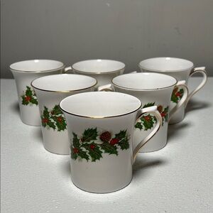 Vtg Retired Queens Yuletide (6) MUGS Rosina Bone China Gold Trim